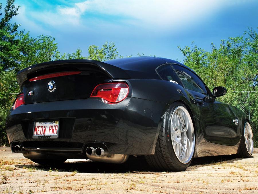  BMW Z4 M Coupe by IND Distribution 2012 года  (фото 1 из 3)
